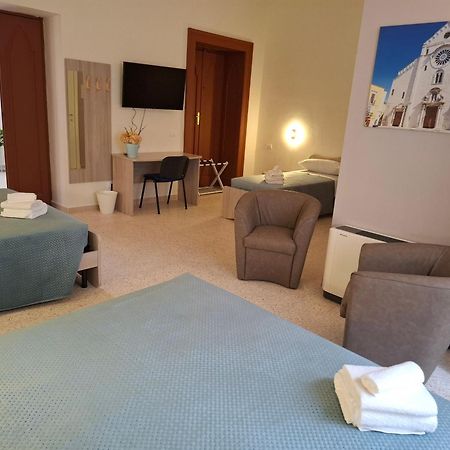 Bed and Breakfast Lupi E Agnelli Барі Екстер'єр фото