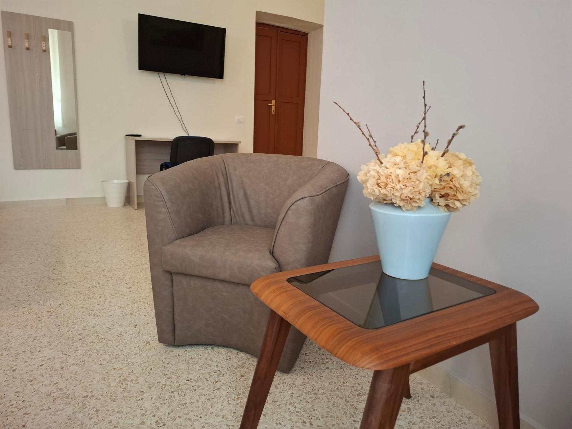 Bed and Breakfast Lupi E Agnelli Барі Екстер'єр фото